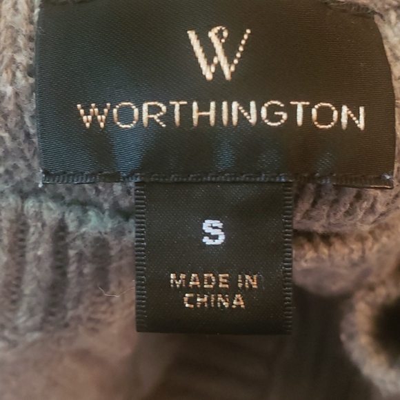 Gray Worthington blouse size small - Picture 3 of 3